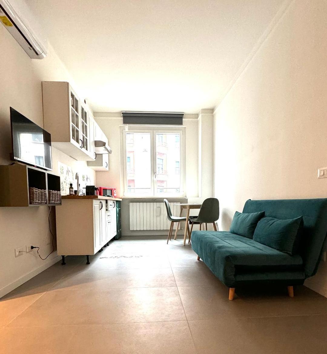 Rainbow Studio Flat- Monolocale Luminoso Milán Exteriér fotografie